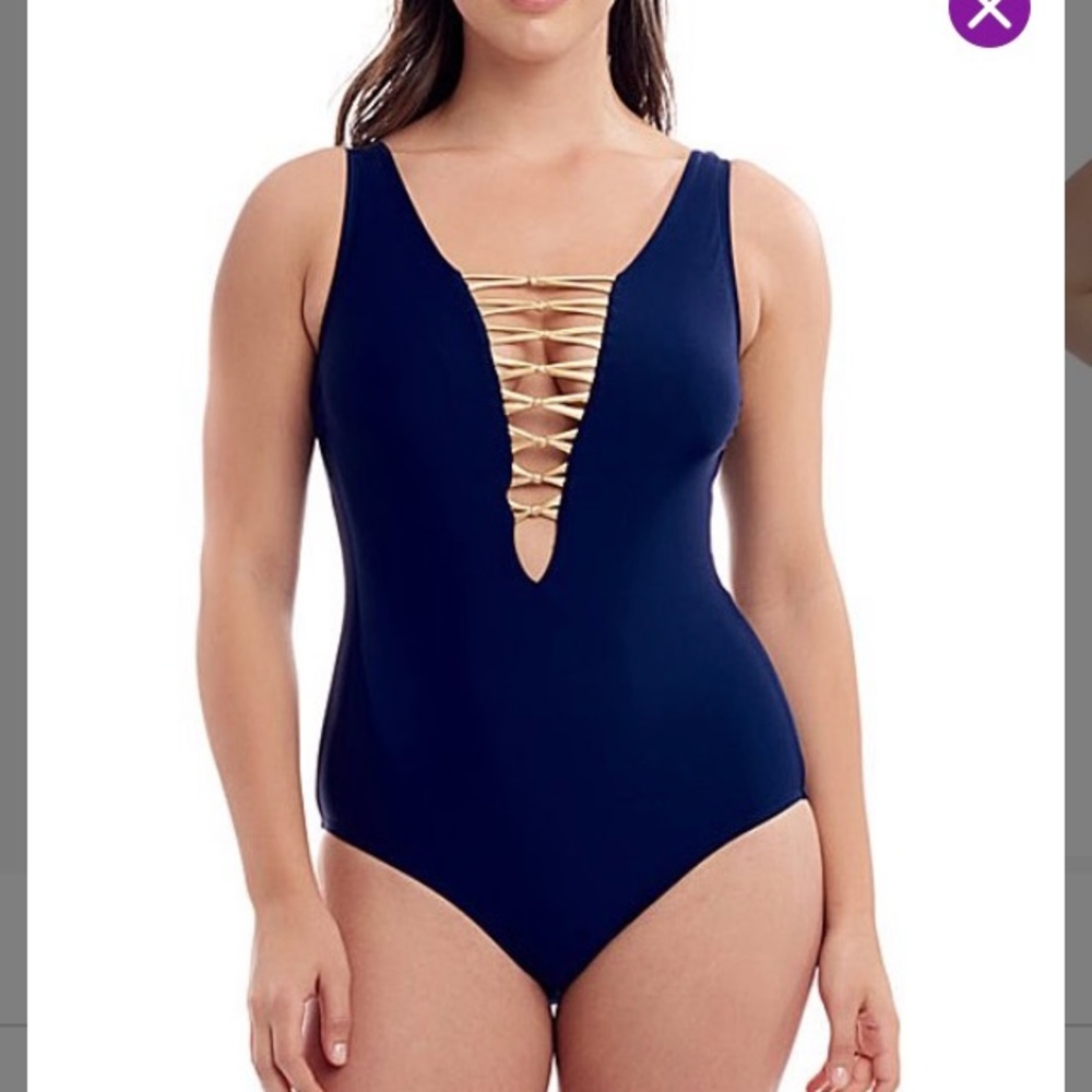 sexy flattering bathing suit
